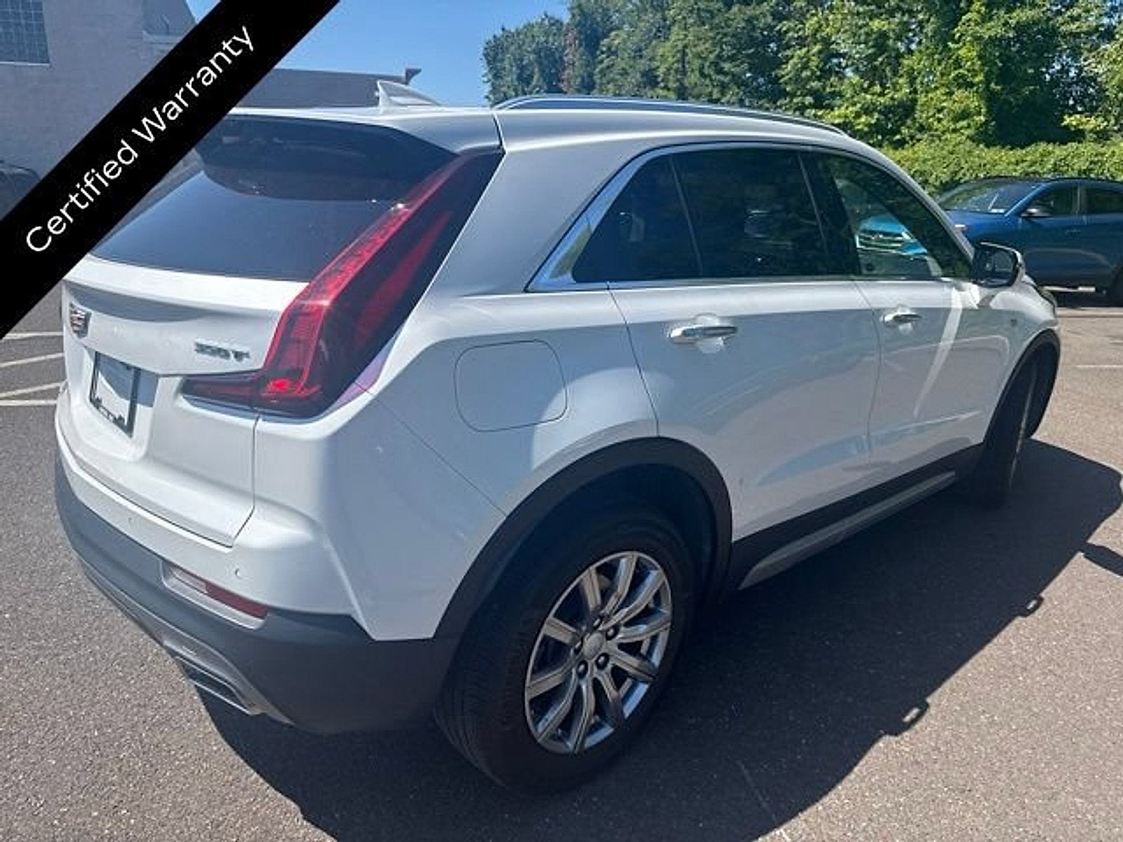 2023 Cadillac XT4 AWD Premium Luxury