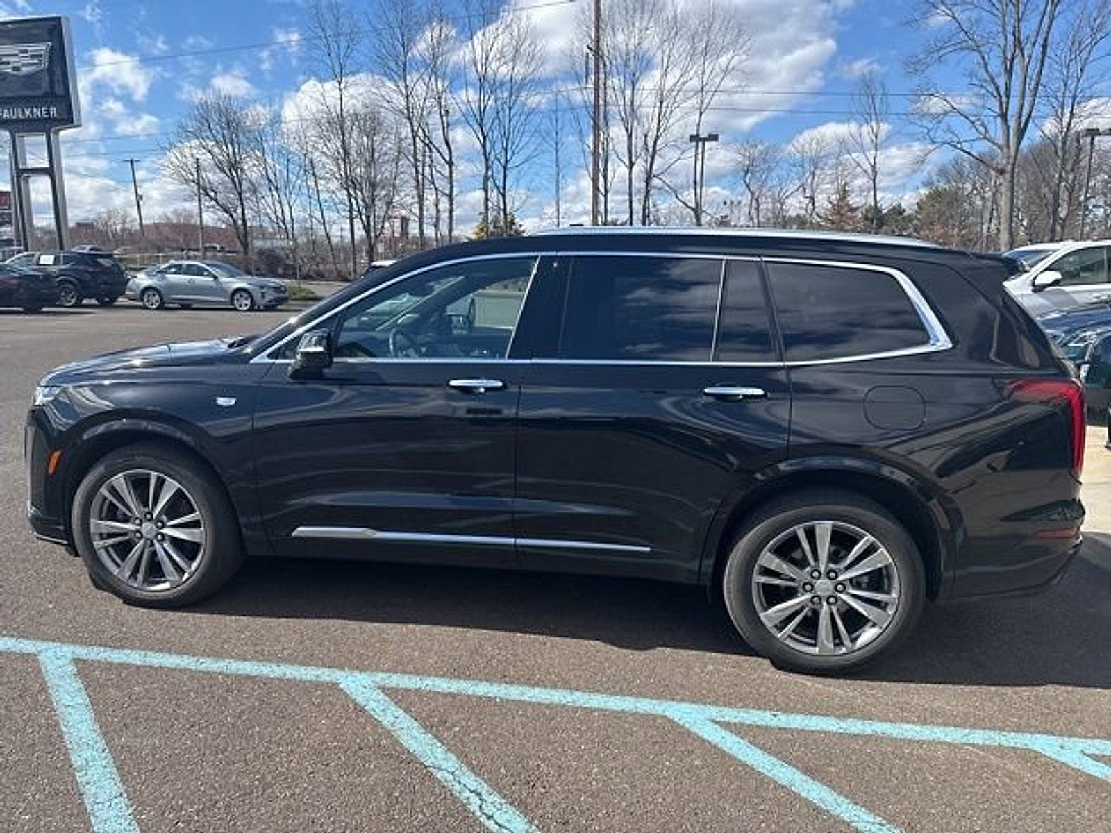 2023 Cadillac XT6 Premium Luxury