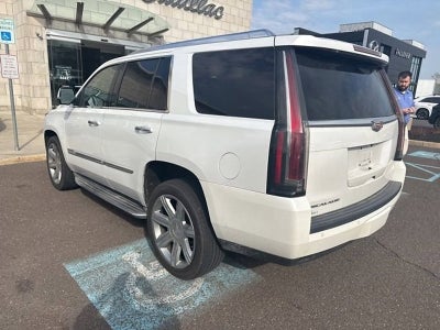 2016 Cadillac Escalade Luxury Collection