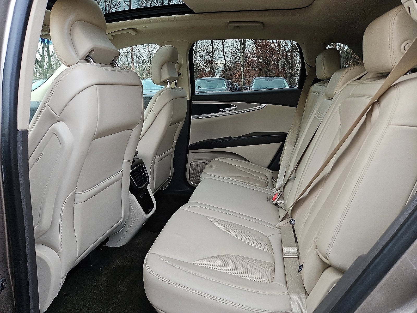 2019 Lincoln Nautilus Select