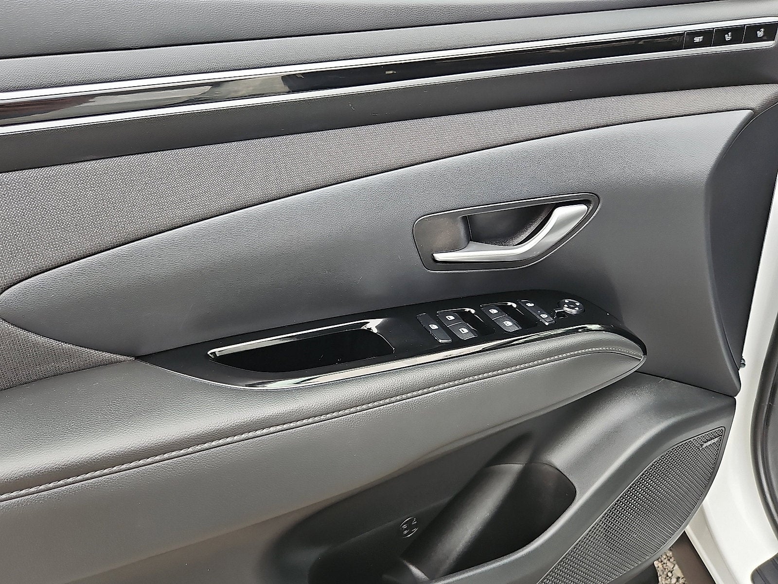 2022 Hyundai TUCSON HYBRID Limited