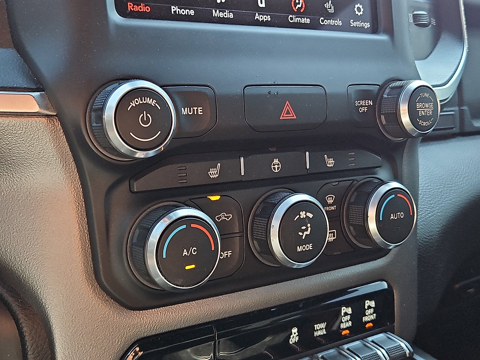 2019 RAM 1500 Big Horn/Lone Star Crew Cab 4x4 5'7" Box
