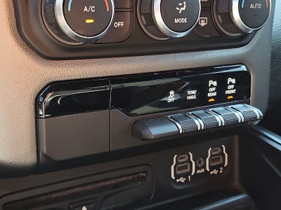 2019 RAM 1500 Big Horn/Lone Star Crew Cab 4x4 5'7" Box