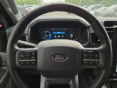 2025 Ford F-150 Lightning Flash
