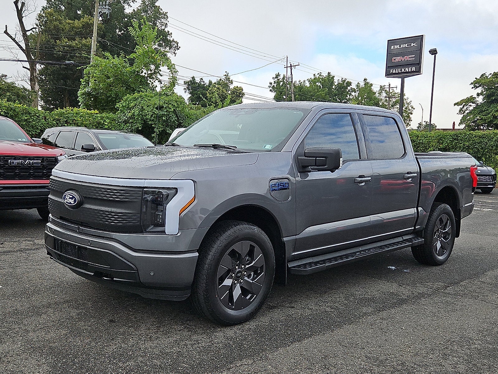 2025 Ford F-150 Lightning Flash