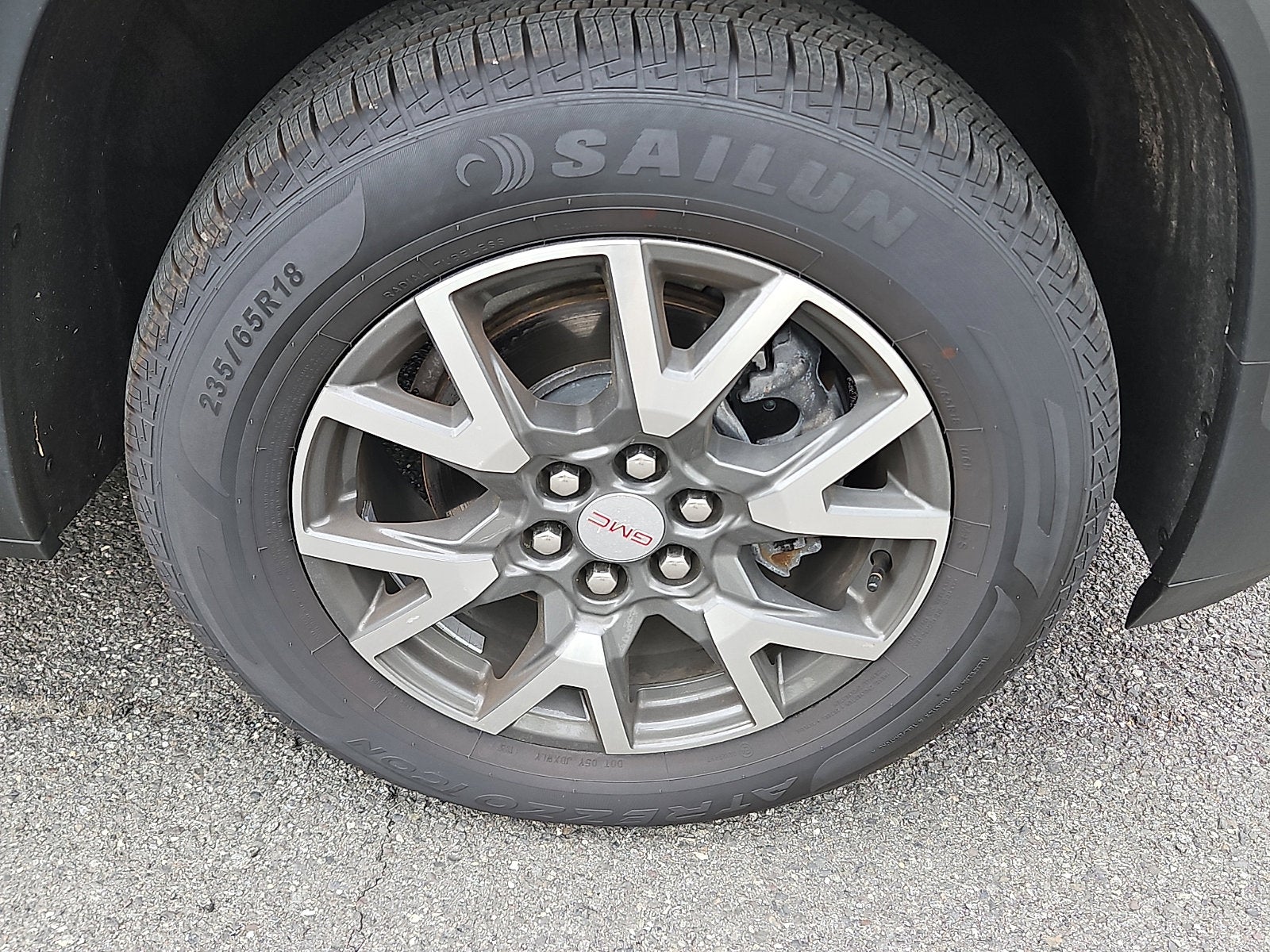 2023 GMC Acadia SLE