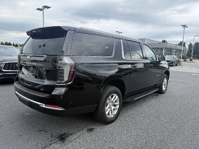 2025 Chevrolet Suburban LT