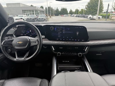 2025 Chevrolet Suburban LT