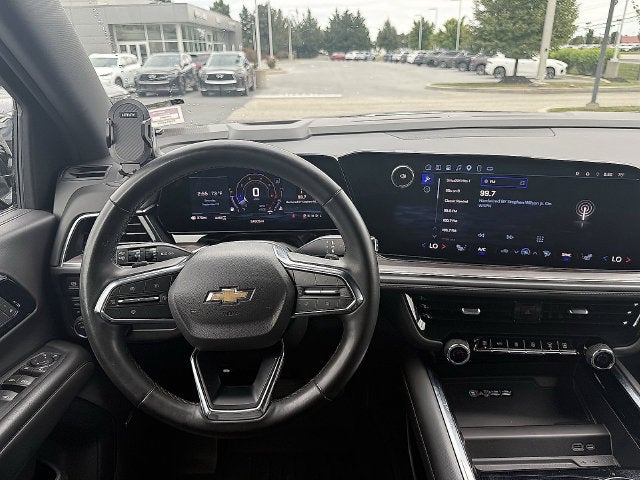 2025 Chevrolet Suburban LT