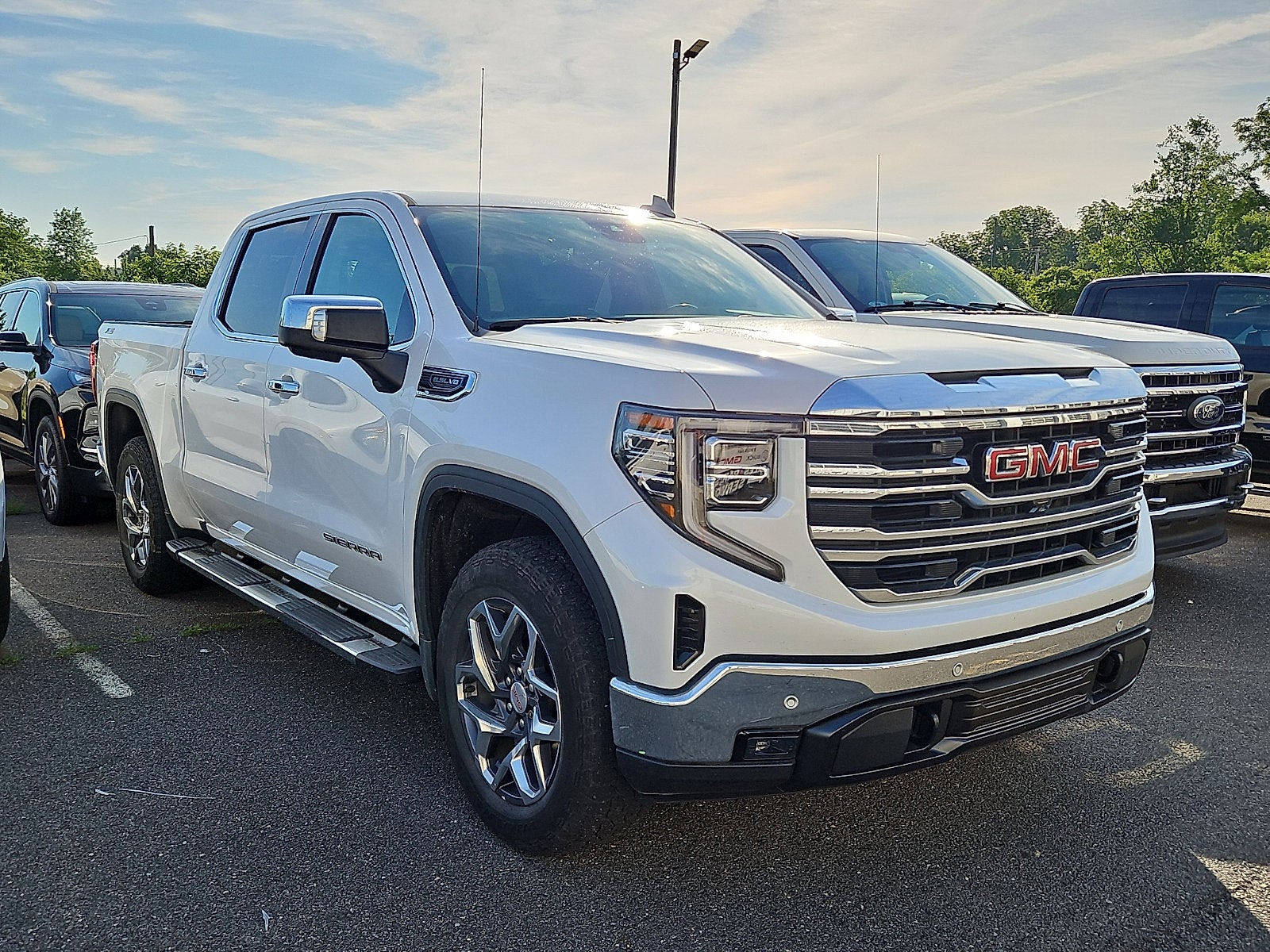2024 GMC Sierra 1500 SLT
