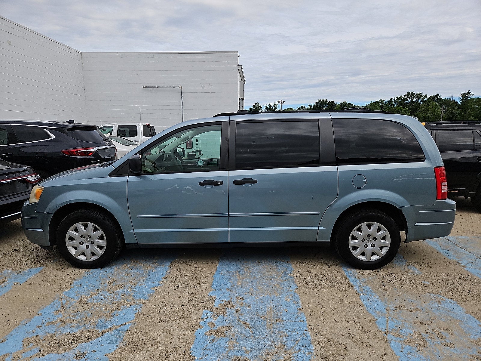 2008 Chrysler Town & Country LX
