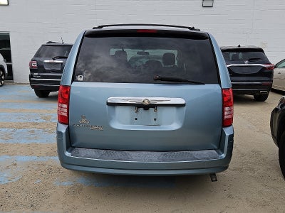 2008 Chrysler Town & Country LX