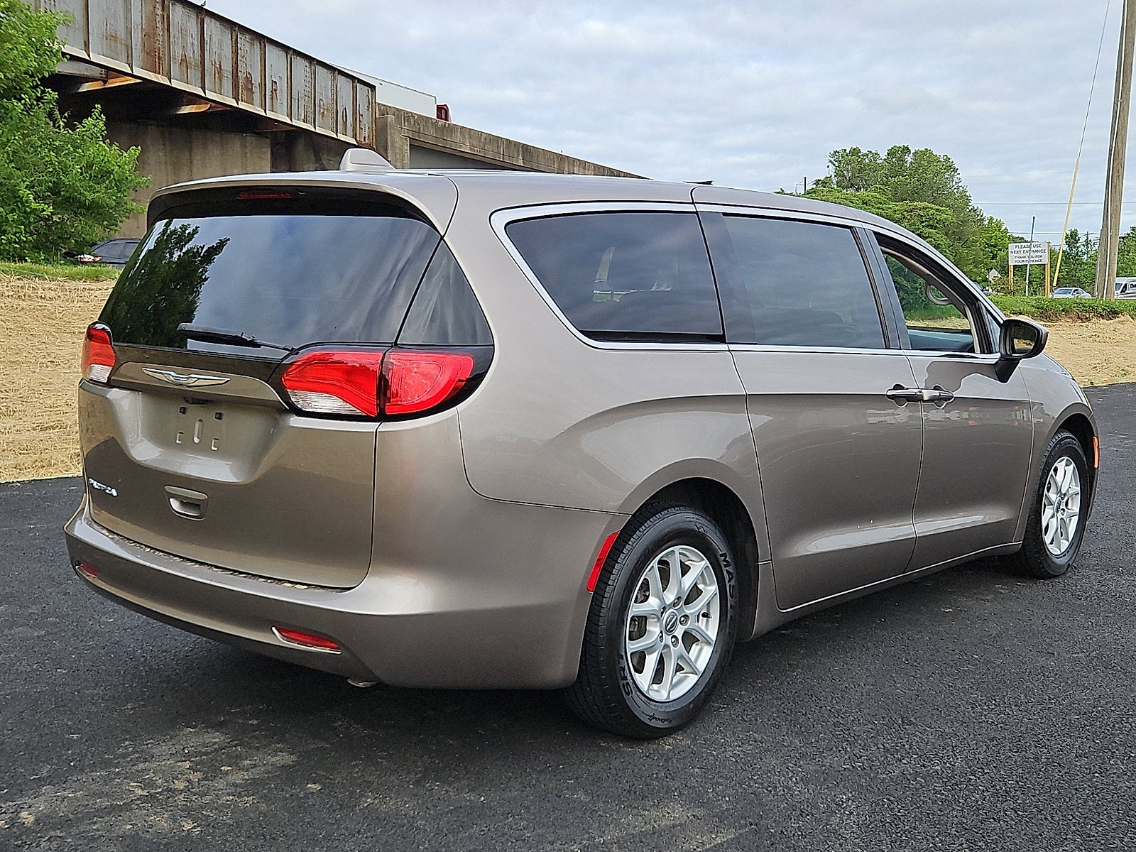 2017 Chrysler Pacifica Touring