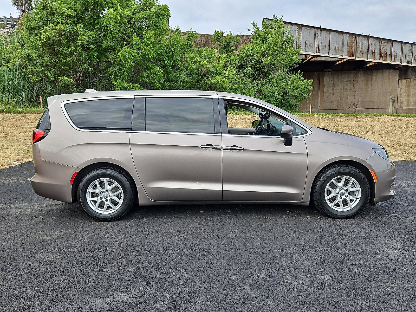 2017 Chrysler Pacifica Touring