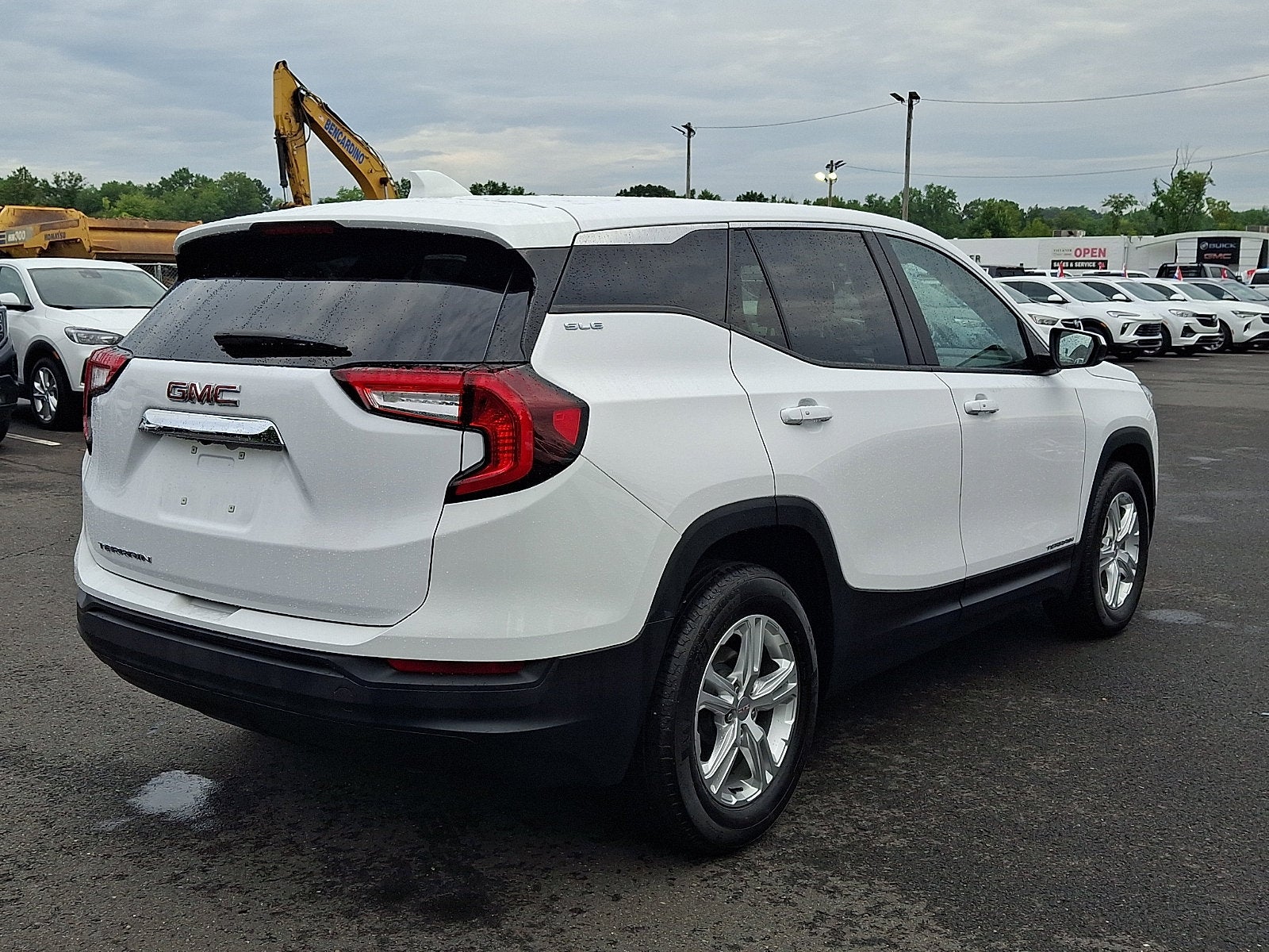 2024 GMC Terrain SLE