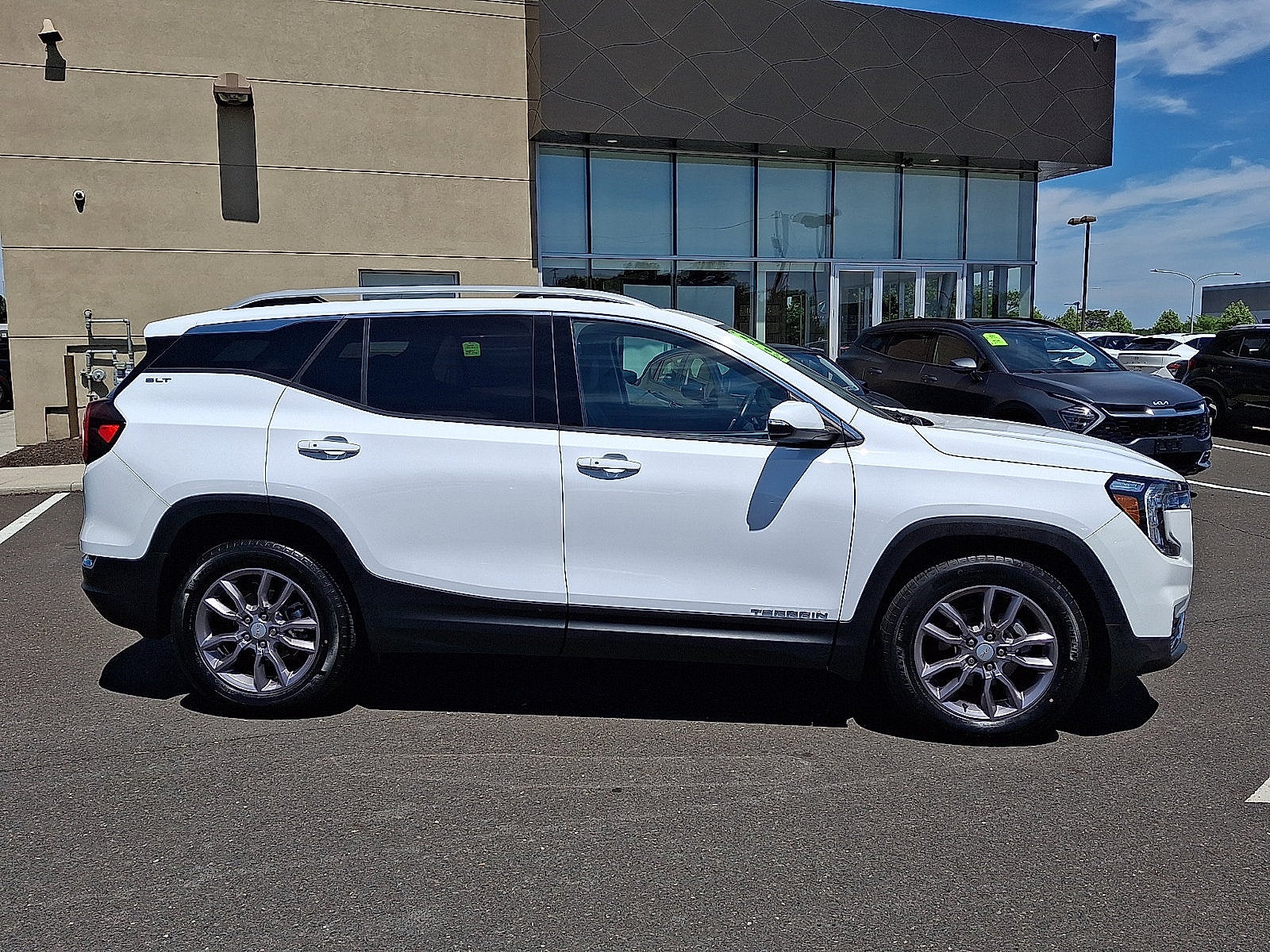 2023 GMC Terrain SLT