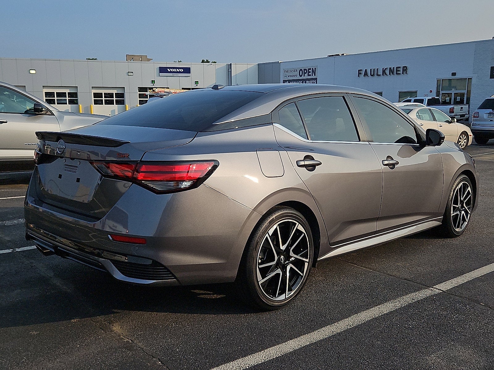 2024 Nissan Sentra SR Xtronic CVT