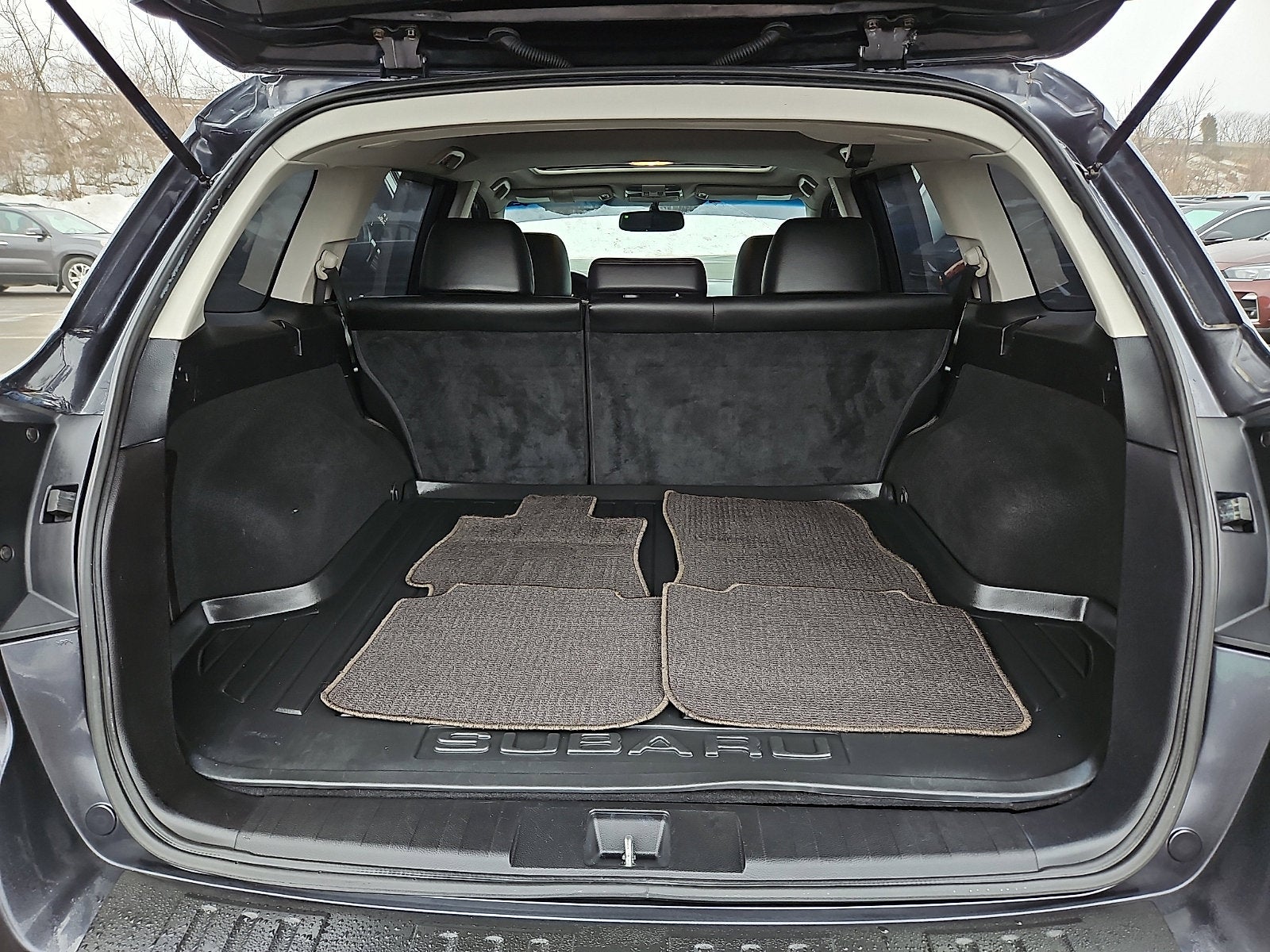 2011 Subaru Outback 2.5i Limited Pwr Moon