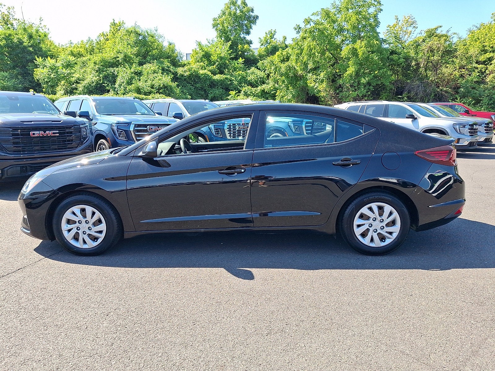 2020 Hyundai ELANTRA SE