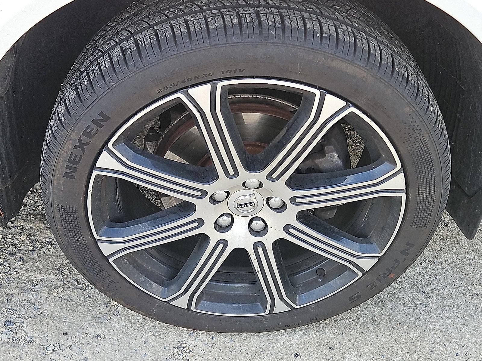 2019 Volvo XC60 Inscription