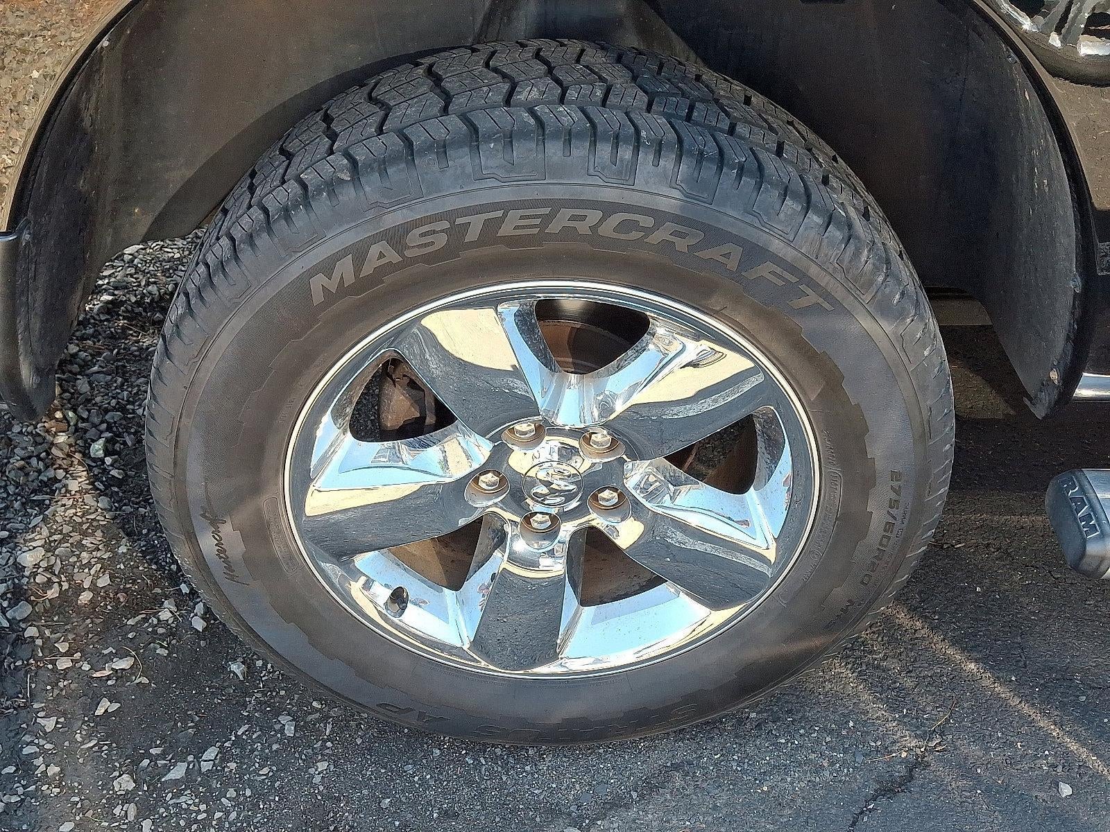 2017 RAM 1500 Big Horn 4x4 Quad Cab 6'4" Box