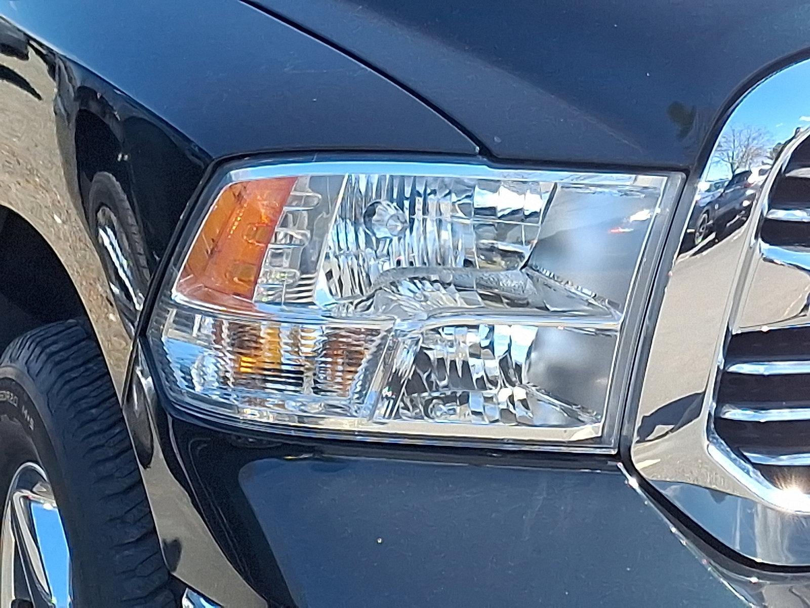 2017 RAM 1500 Big Horn 4x4 Quad Cab 6'4" Box