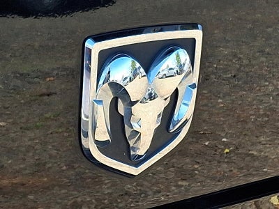 2017 RAM 1500 Big Horn 4x4 Quad Cab 6'4" Box