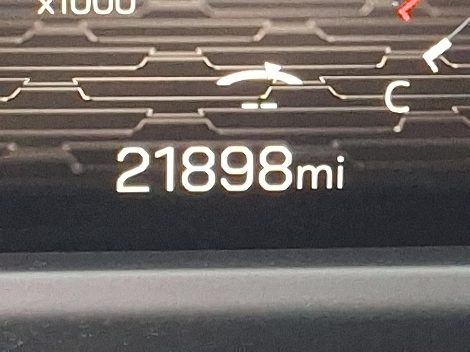 2024 GMC Acadia AWD Denali