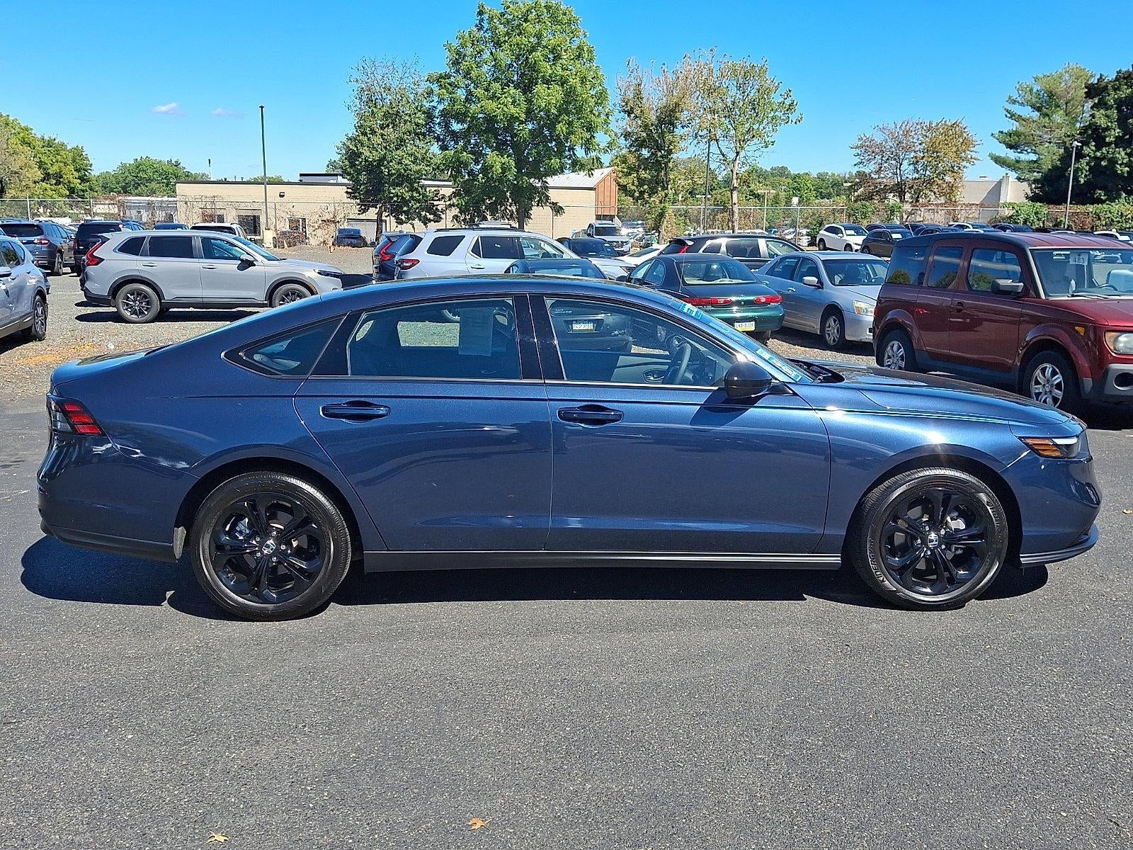 2025 Honda Accord Sedan SE CVT