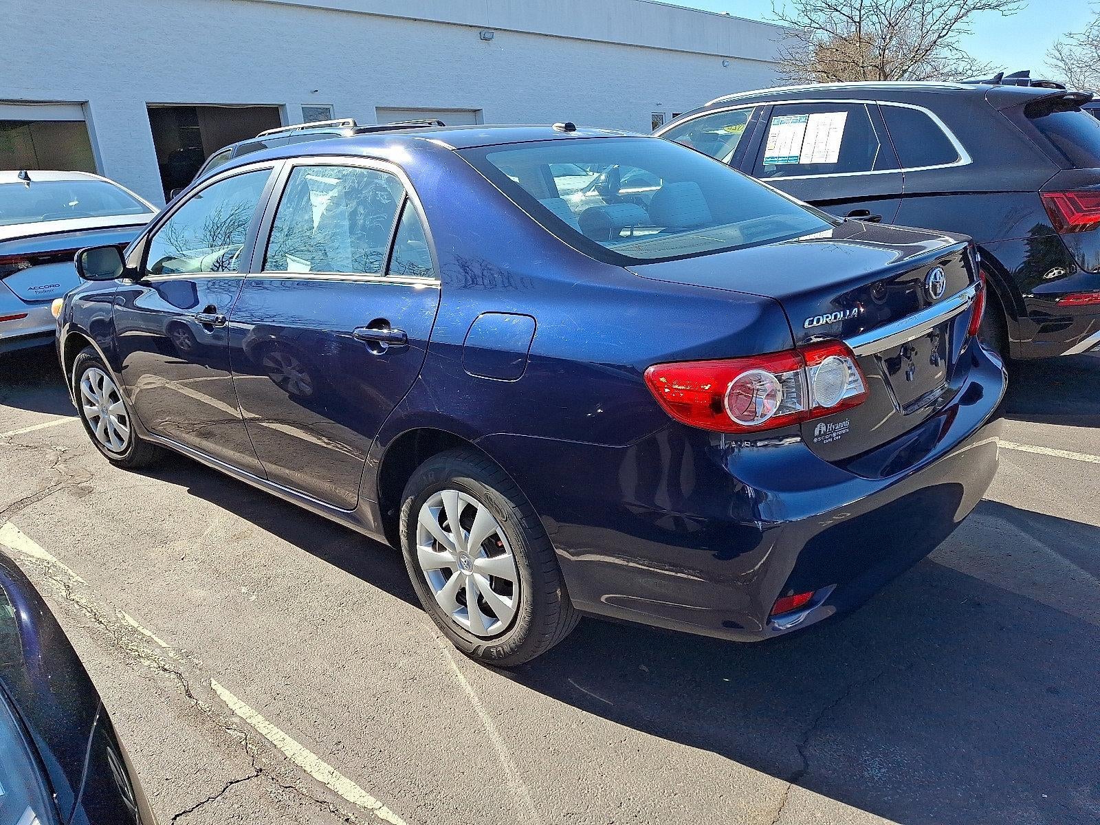 2011 Toyota Corolla 4dr Sdn Auto LE (Natl)