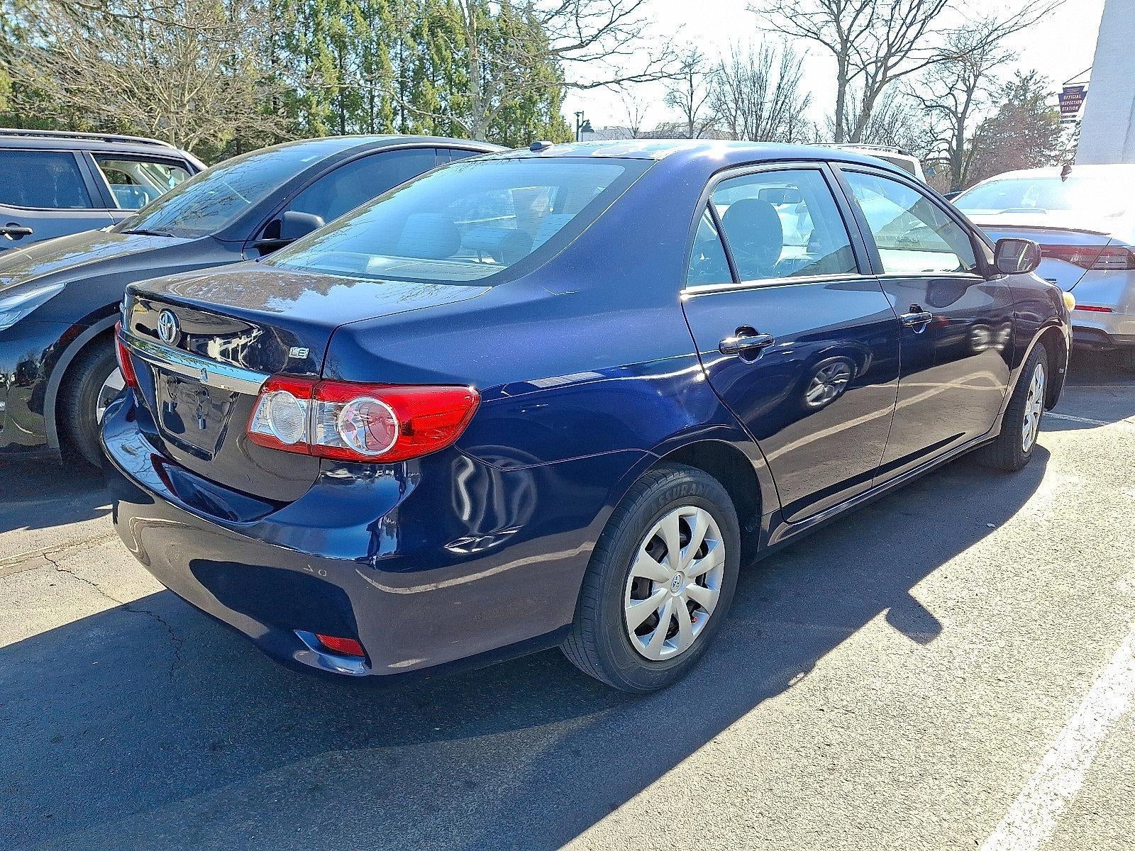 2011 Toyota Corolla 4dr Sdn Auto LE (Natl)