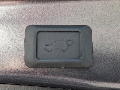 2025 Toyota RAV4 XLE Premium AWD (Natl)