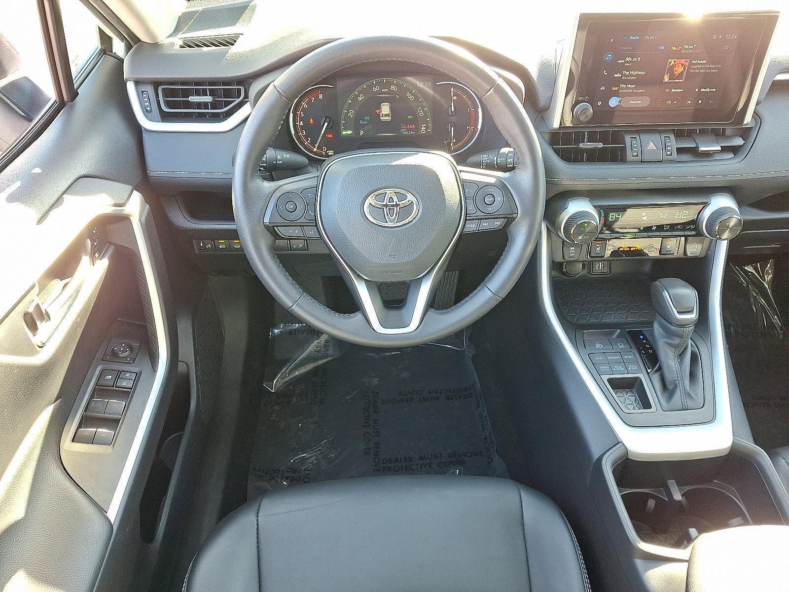 2025 Toyota RAV4 XLE Premium AWD (Natl)