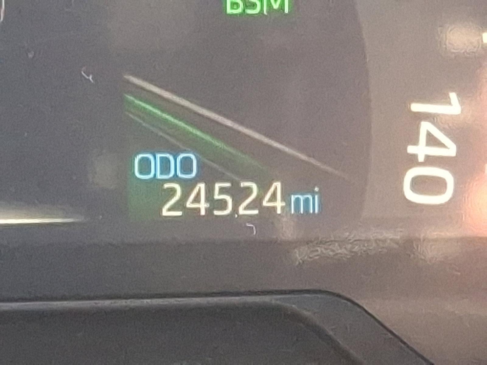 2025 Toyota RAV4 XLE Premium AWD (Natl)