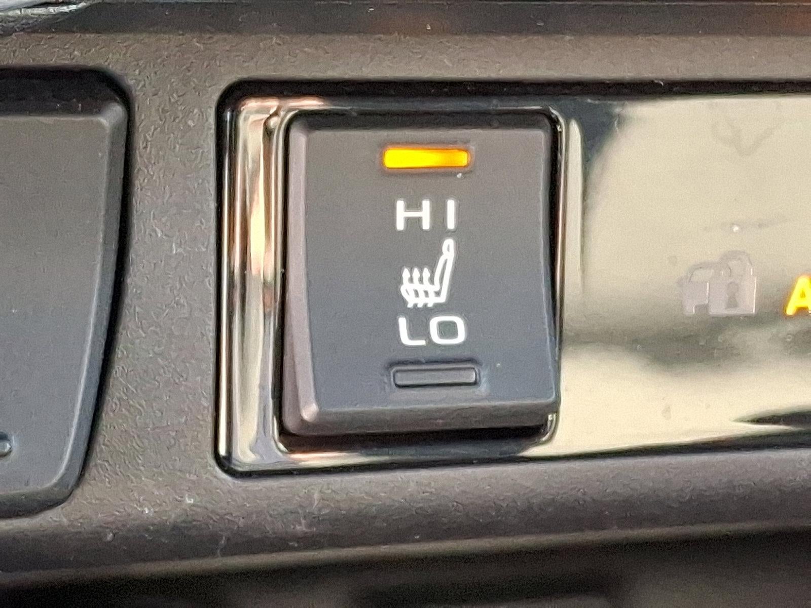 2025 Toyota RAV4 XLE Premium AWD (Natl)