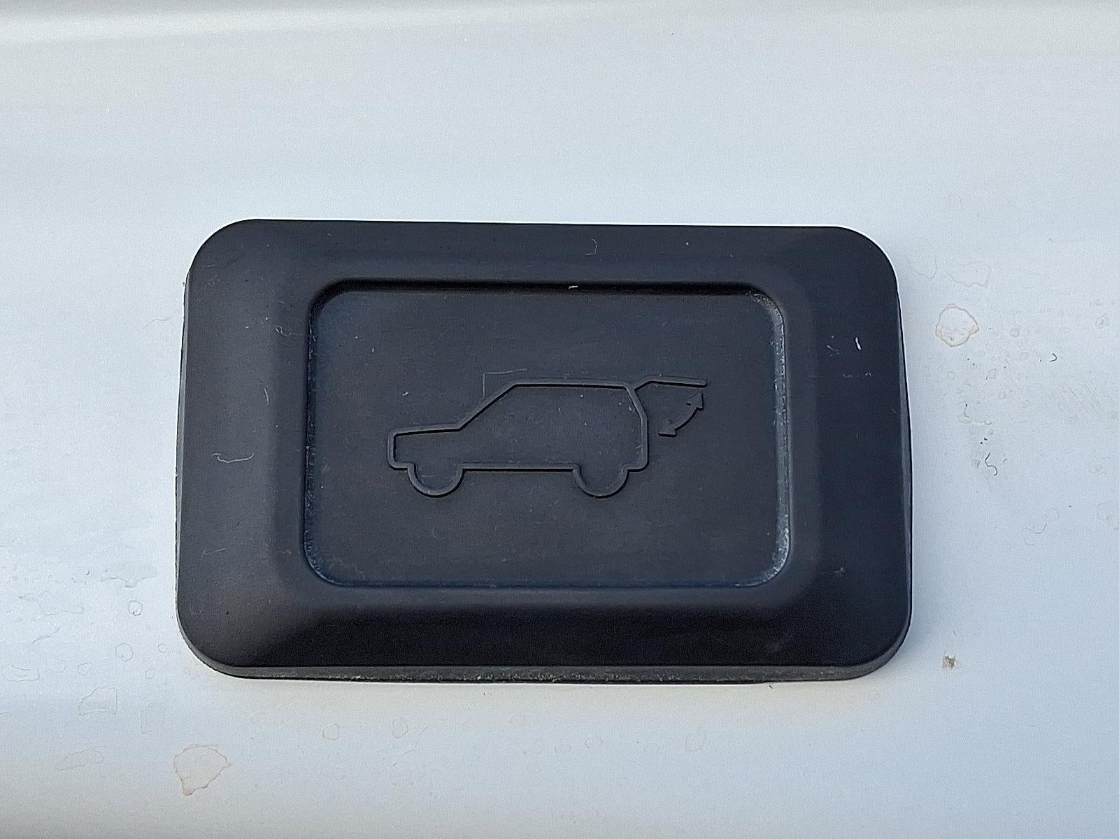 2025 Toyota RAV4 XLE Premium AWD (Natl)