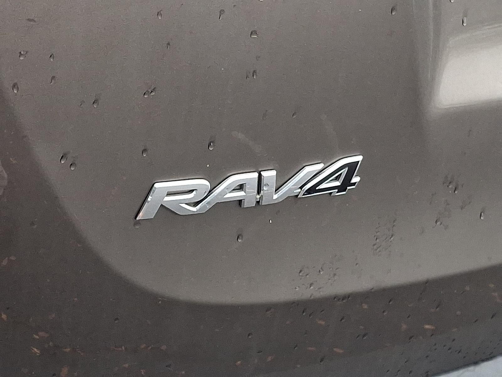 2015 Toyota RAV4 AWD 4dr LE (Natl)