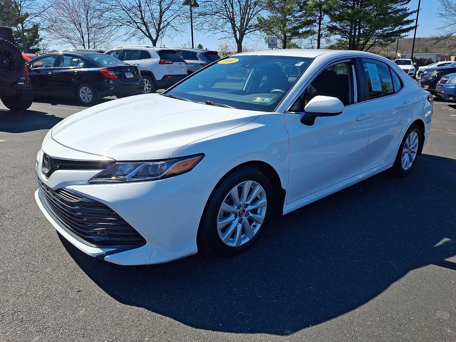 2020 Toyota Camry LE Auto (Natl)