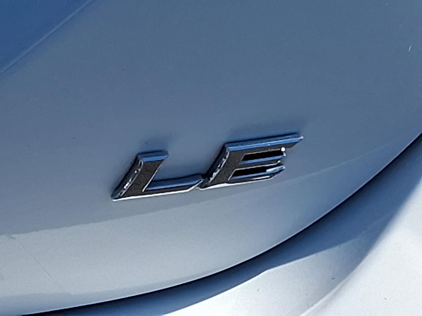 2020 Toyota Camry LE Auto (Natl)