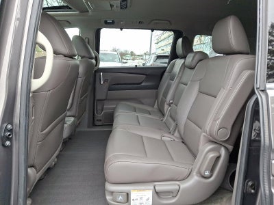2015 Honda Odyssey Touring with DVD Rear Entertainment System and Navigation
