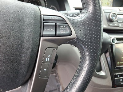 2015 Honda Odyssey Touring with DVD Rear Entertainment System and Navigation