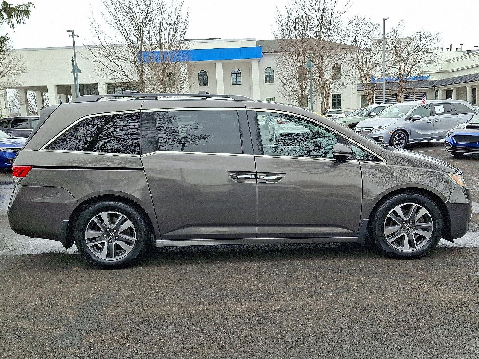 2015 Honda Odyssey Touring with DVD Rear Entertainment System and Navigation
