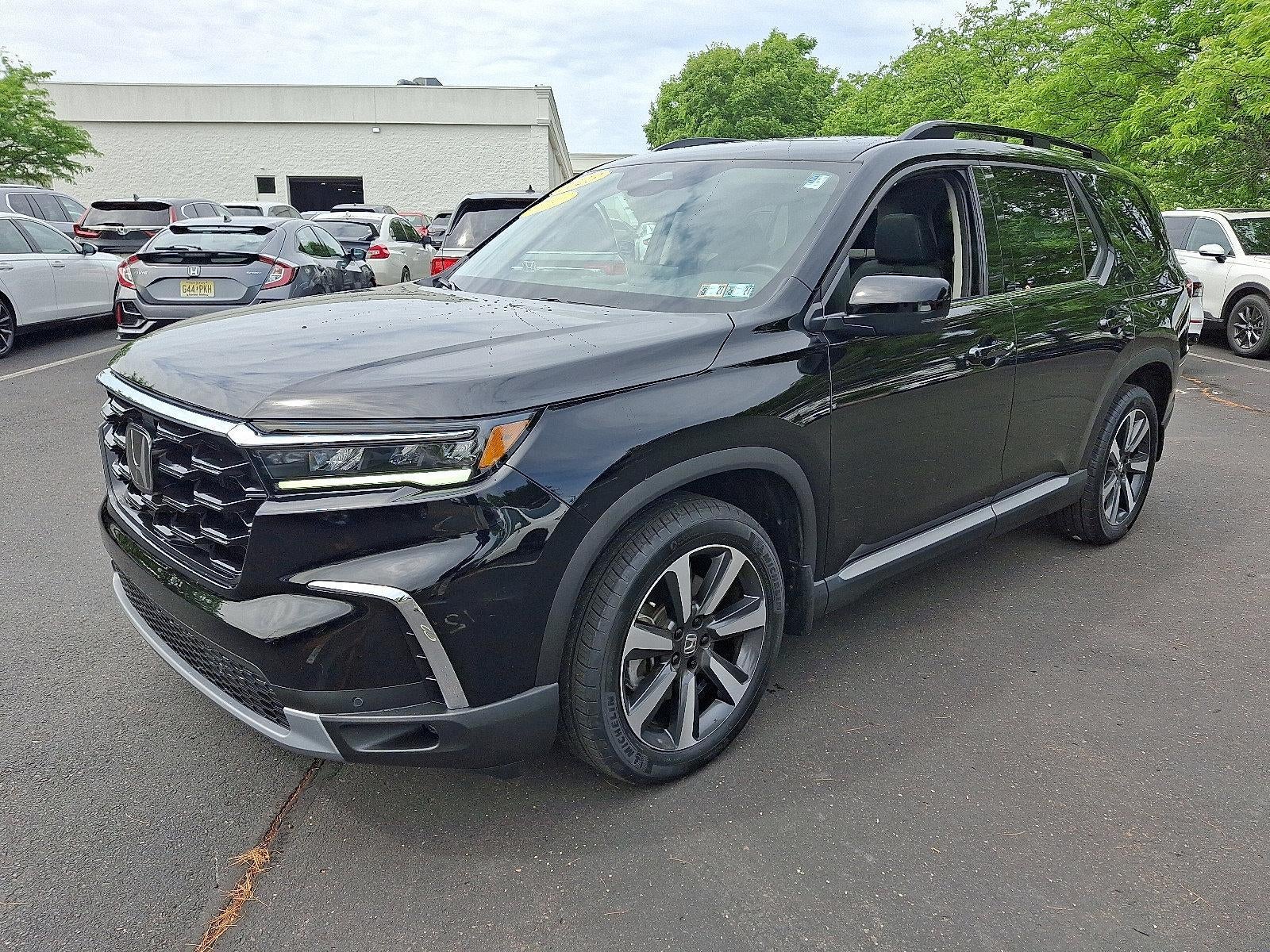 2023 Honda Pilot Touring AWD