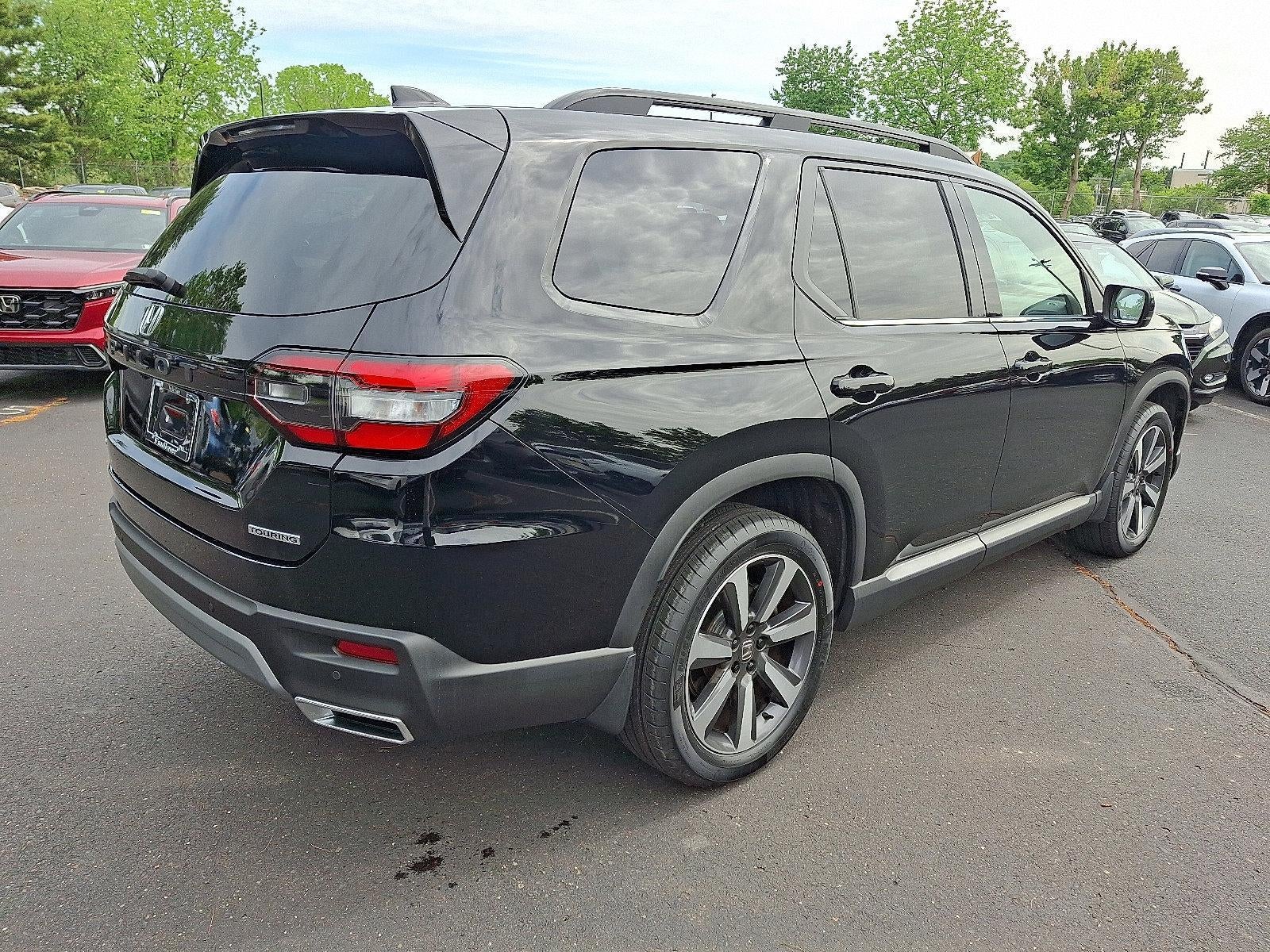 2023 Honda Pilot Touring AWD