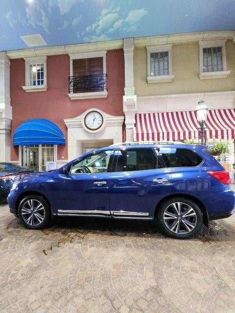 2017 Nissan Pathfinder 4x4 Platinum
