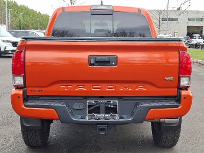 2017 Toyota Tacoma TRD Off Road Double Cab 5' Bed V6 4x4 MT (Natl)