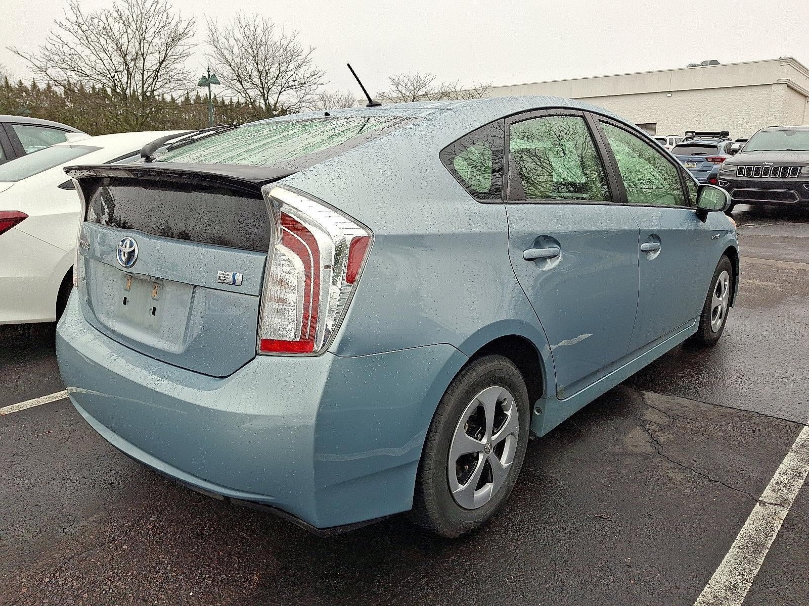 2014 Toyota Prius 5dr HB Four (Natl)
