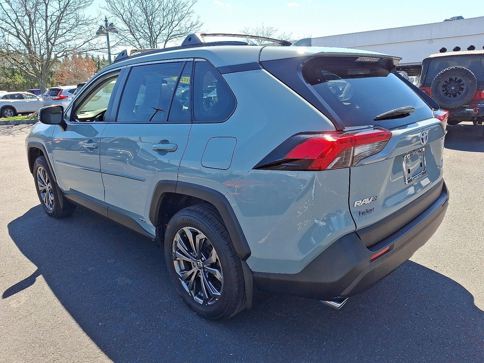 2023 Toyota RAV4 Hybrid XLE Premium AWD (Natl)