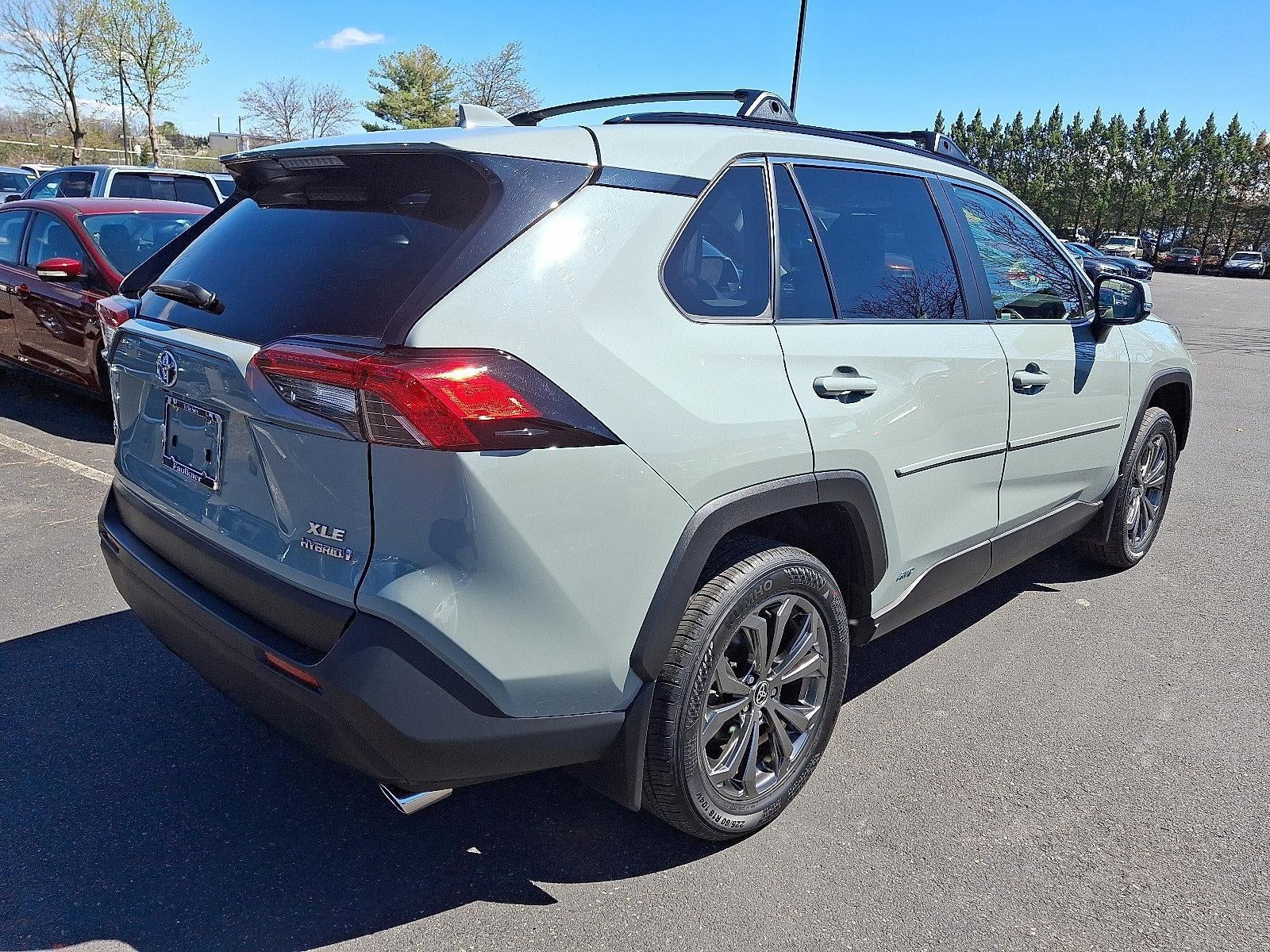 2023 Toyota RAV4 Hybrid XLE Premium AWD (Natl)