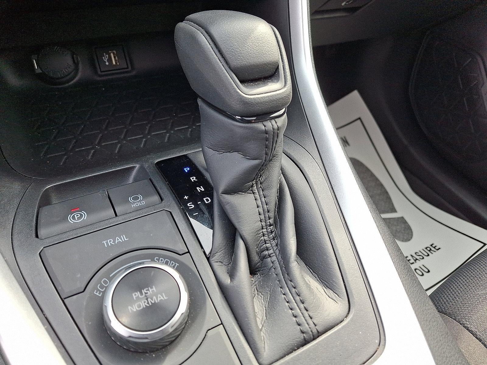 2025 Toyota RAV4 Hybrid XLE AWD (Natl)